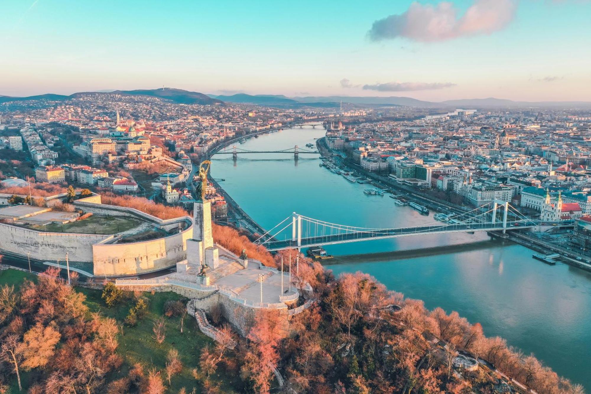 Appartement E44 - Erzsebet Boulevard - Location By Bqa